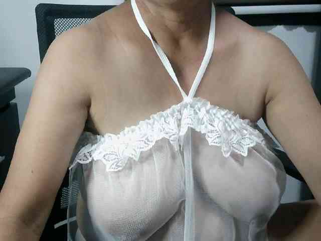 melon2love4u webcam