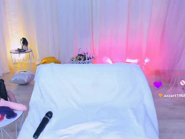 CharlinneSi live webcam show