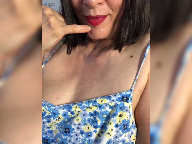 miss-s live cam on BongaCams