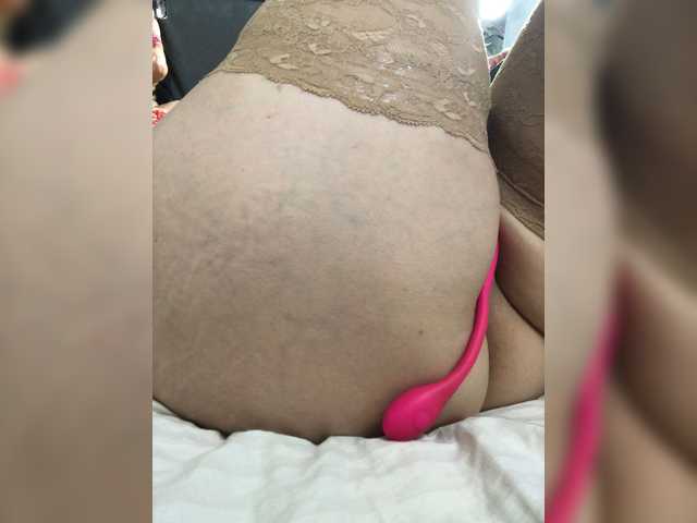 miss-s live cam on BongaCams