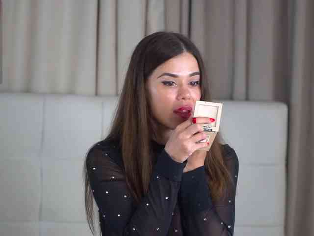 Vikki100500 Sex Cam Show