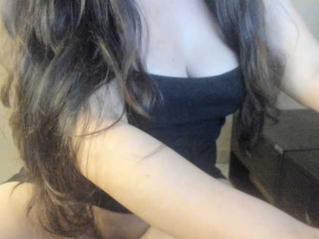 Nudees live cam on BongaCams