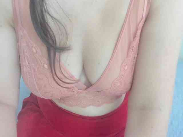 Nudees webcam