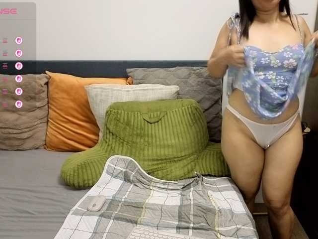 1sweetasian, live now on BongaCams