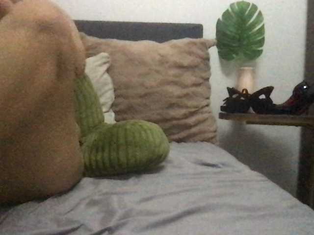1sweetasian live cam on BongaCams