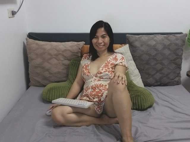1sweetasian live cam on BongaCams