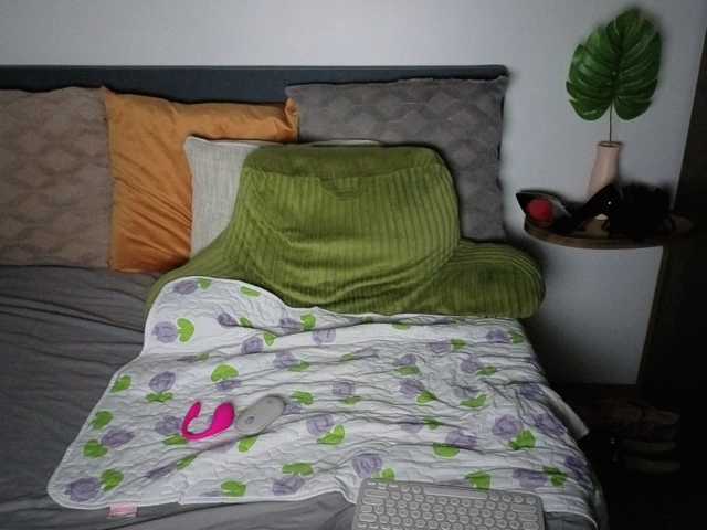 1sweetasian live cam on BongaCams