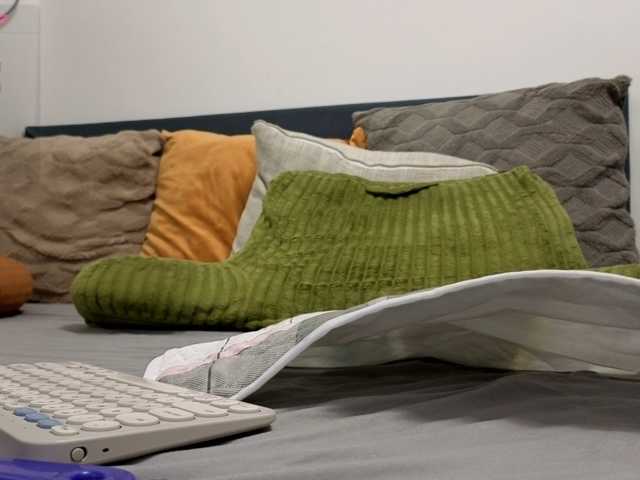 1sweetasian, live now on BongaCams