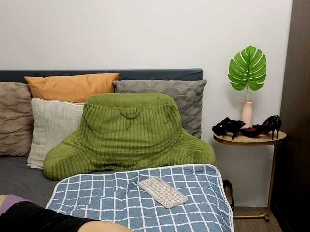 1sweetasian live cam on BongaCams