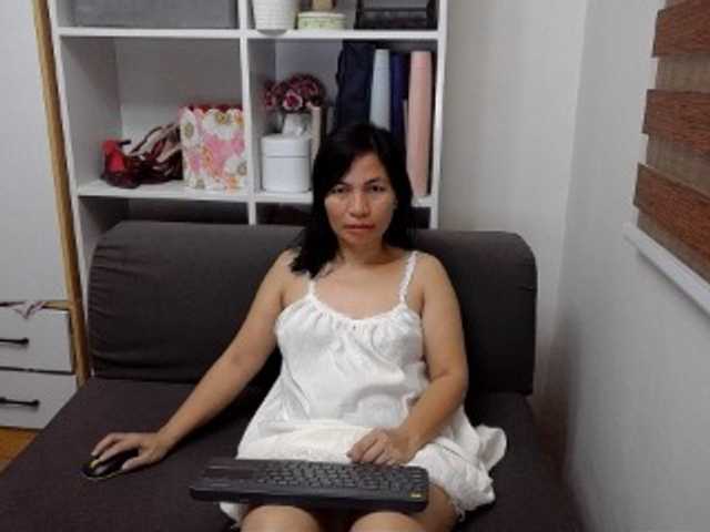 1sweetasian live cam on BongaCams