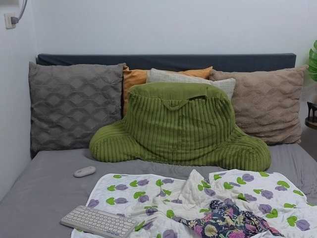 1sweetasian live cam on BongaCams