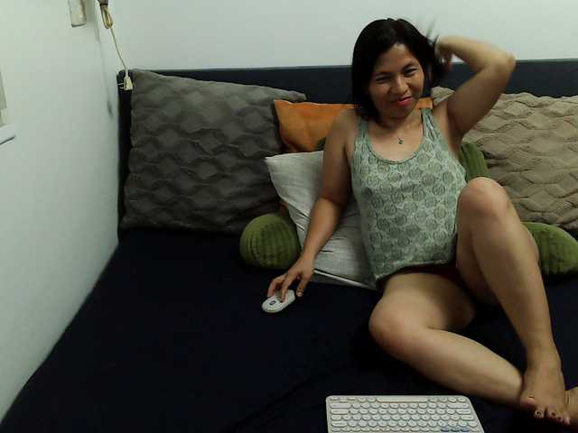 1sweetasian live cam on BongaCams