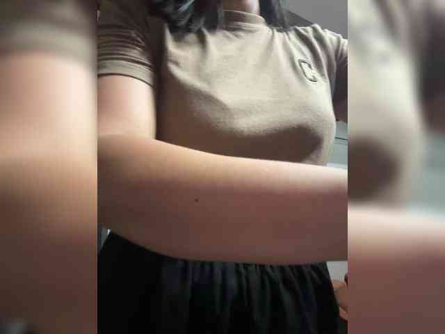 LLeYaBella webcam