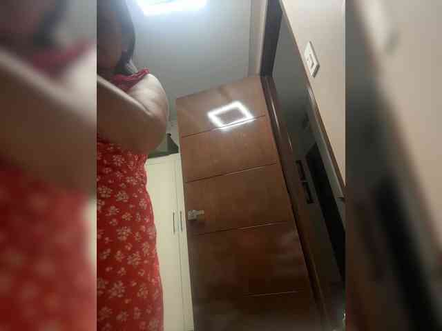 LLeYaBella webcam