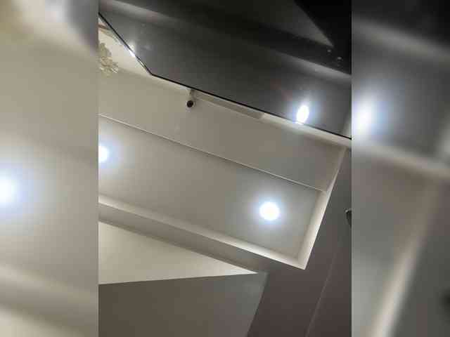supreelea webcam