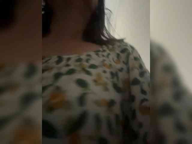 supreelea webcam