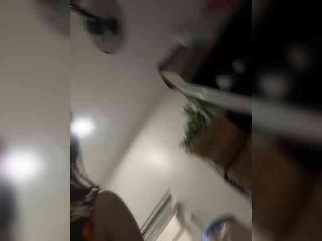supreelea webcam