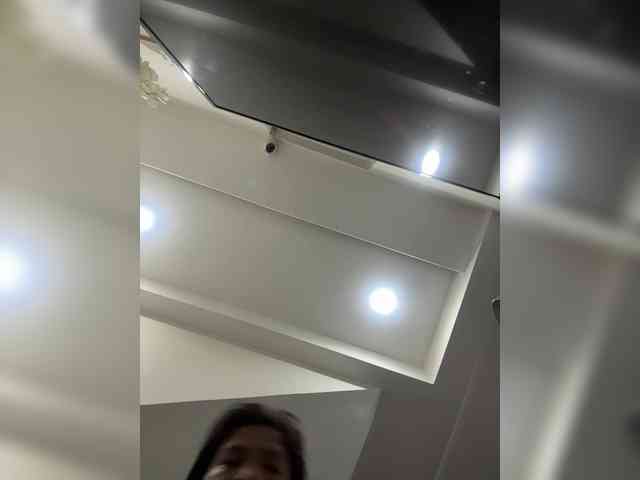 supreelea webcam