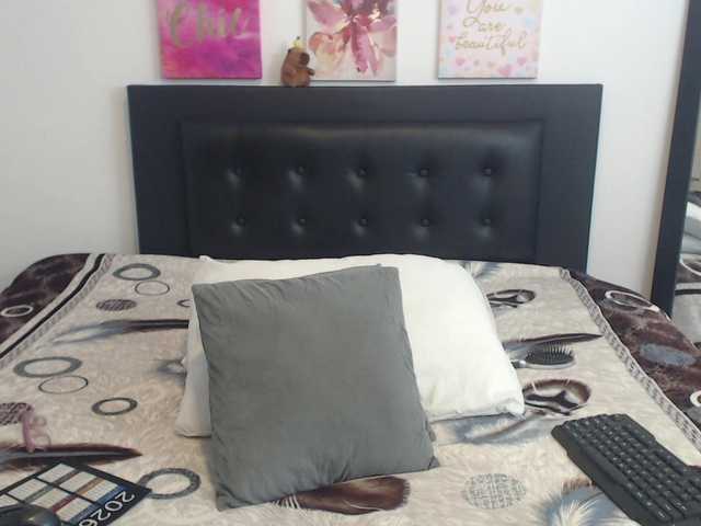 katiehotx live cam on BongaCams