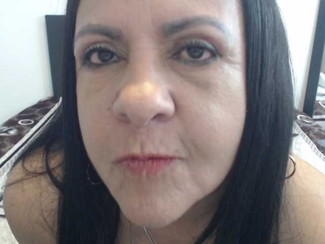 katiehotx live cam on BongaCams
