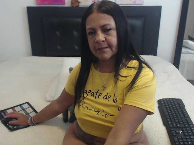 katiehotx live sex