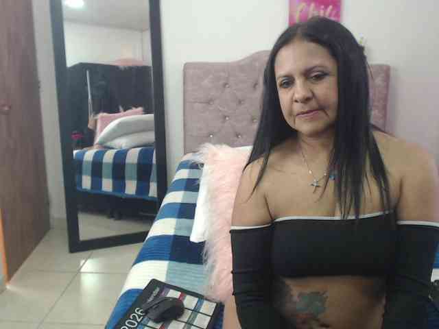 katiehotx katiehotx