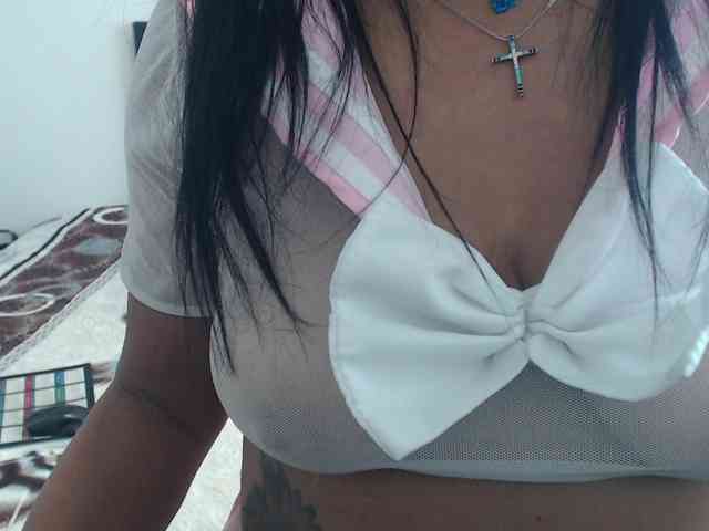 katiehotx webcam