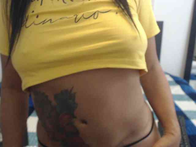 katiehotx webcam