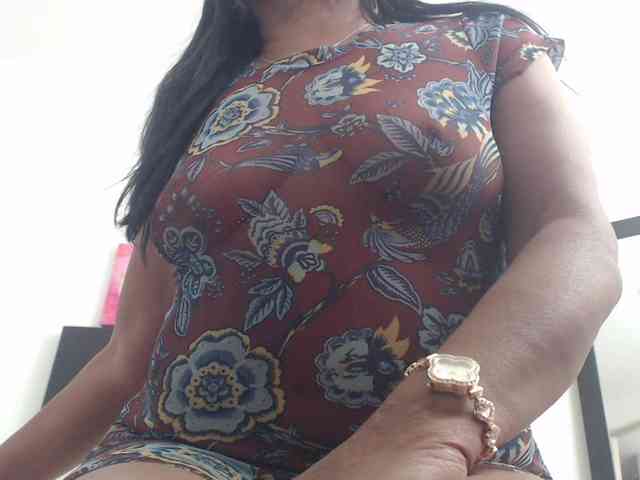 katiehotx webcam