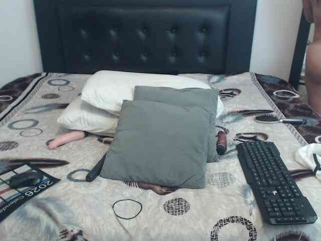 katiehotx webcam