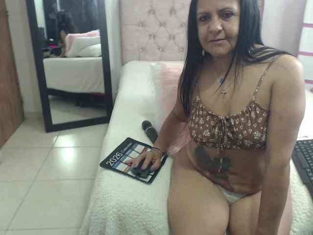 katiehotx katiehotx