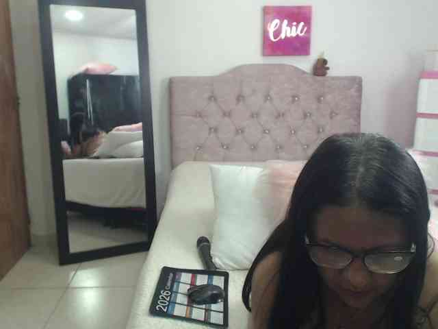 katiehotx webcam