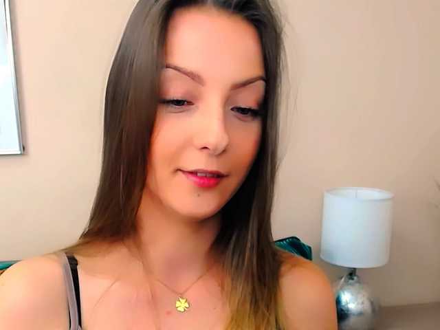 nataliekiss cam belle