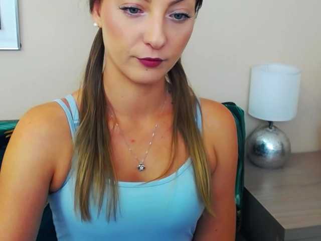 NatalieKiss live cam on BongaCams