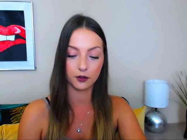 NatalieKiss webcam