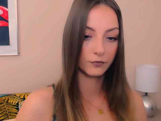 NatalieKiss webcam