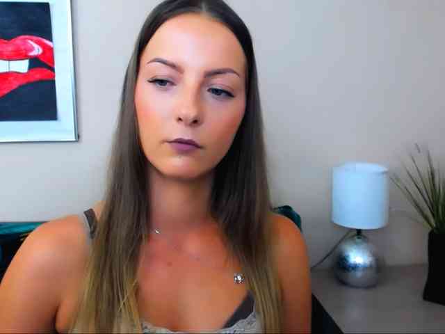 NatalieKiss webcam