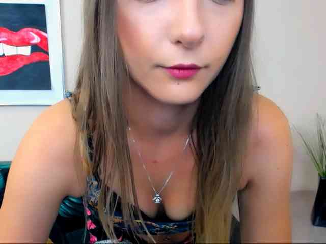 NatalieKiss webcam