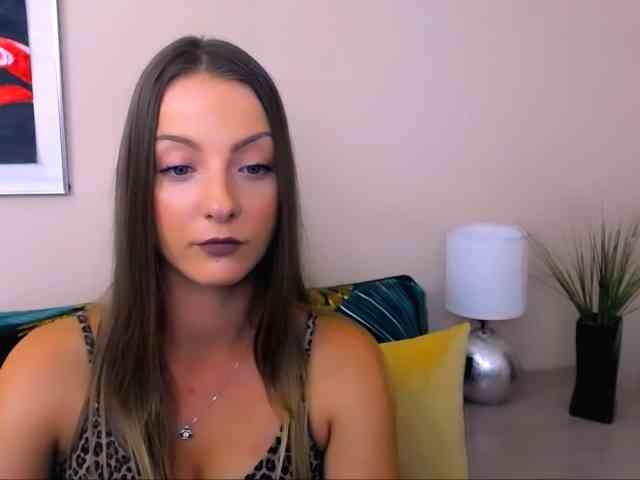 NatalieKiss webcam