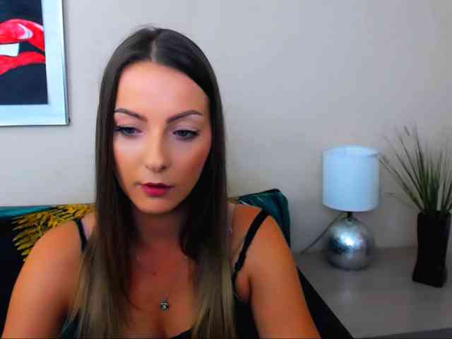 NatalieKiss webcam