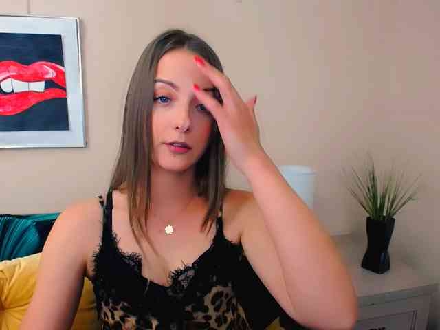 NatalieKiss webcam