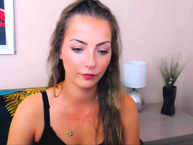 NatalieKiss webcam