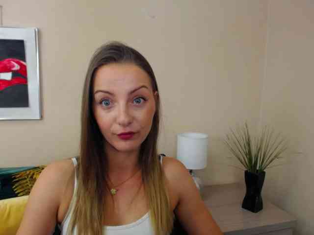 NatalieKiss webcam