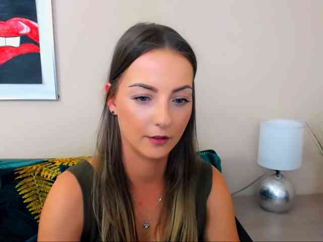 NatalieKiss webcam