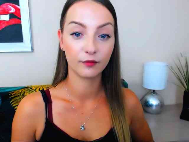 NatalieKiss webcam