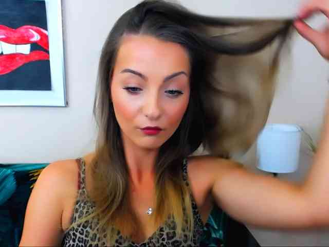 NatalieKiss webcam