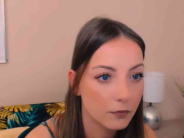 NatalieKiss webcam