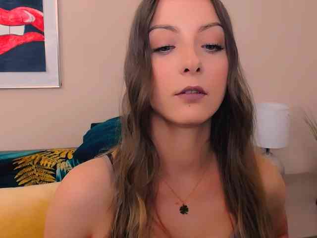 NatalieKiss webcam