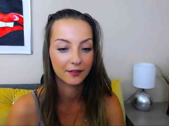 NatalieKiss webcam