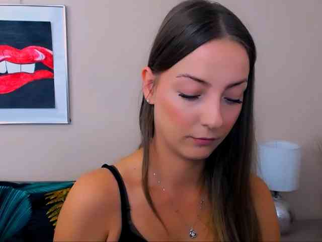 NatalieKiss webcam